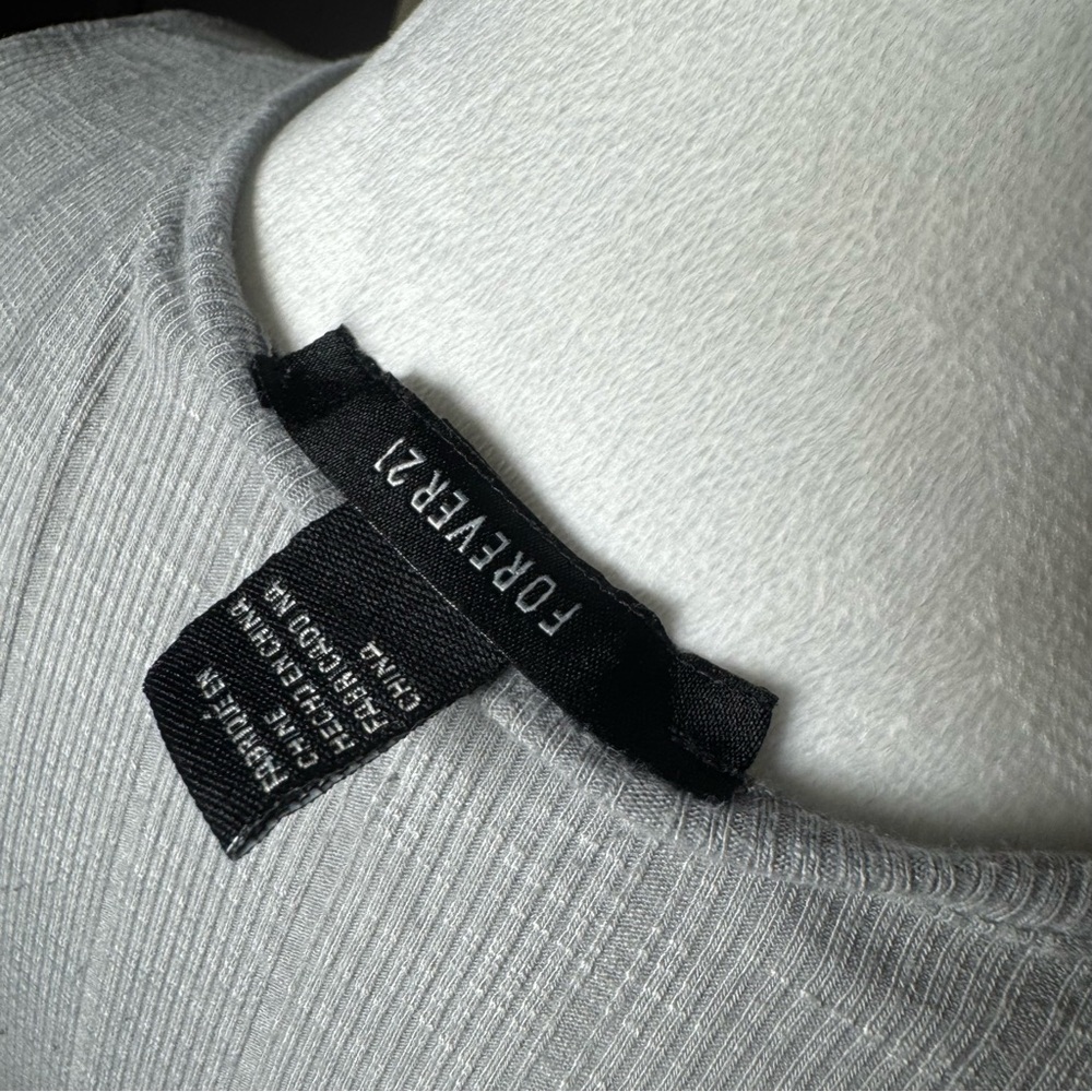 Forever 21 Light Gray Ribbed Top - Picture 5 of 6
